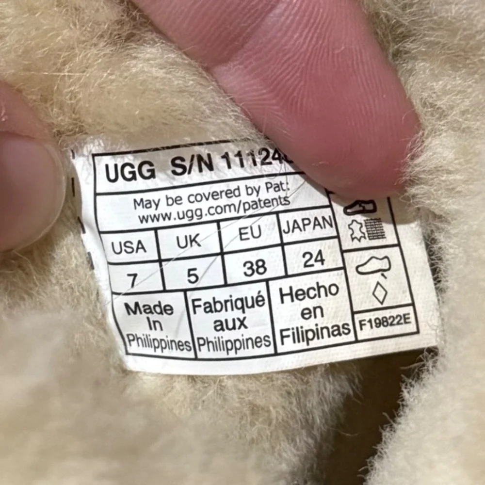 UGG Womens Chestnut Suede Classic Zip Short Boots Shearling Lined 1112480 Size 7